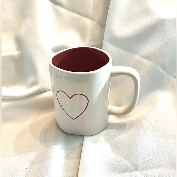 NEW! RAE DUNN Large Mug Red Outline Big Heart & Small Heart Sweet Gift! NWOT - Picture 2 of 5